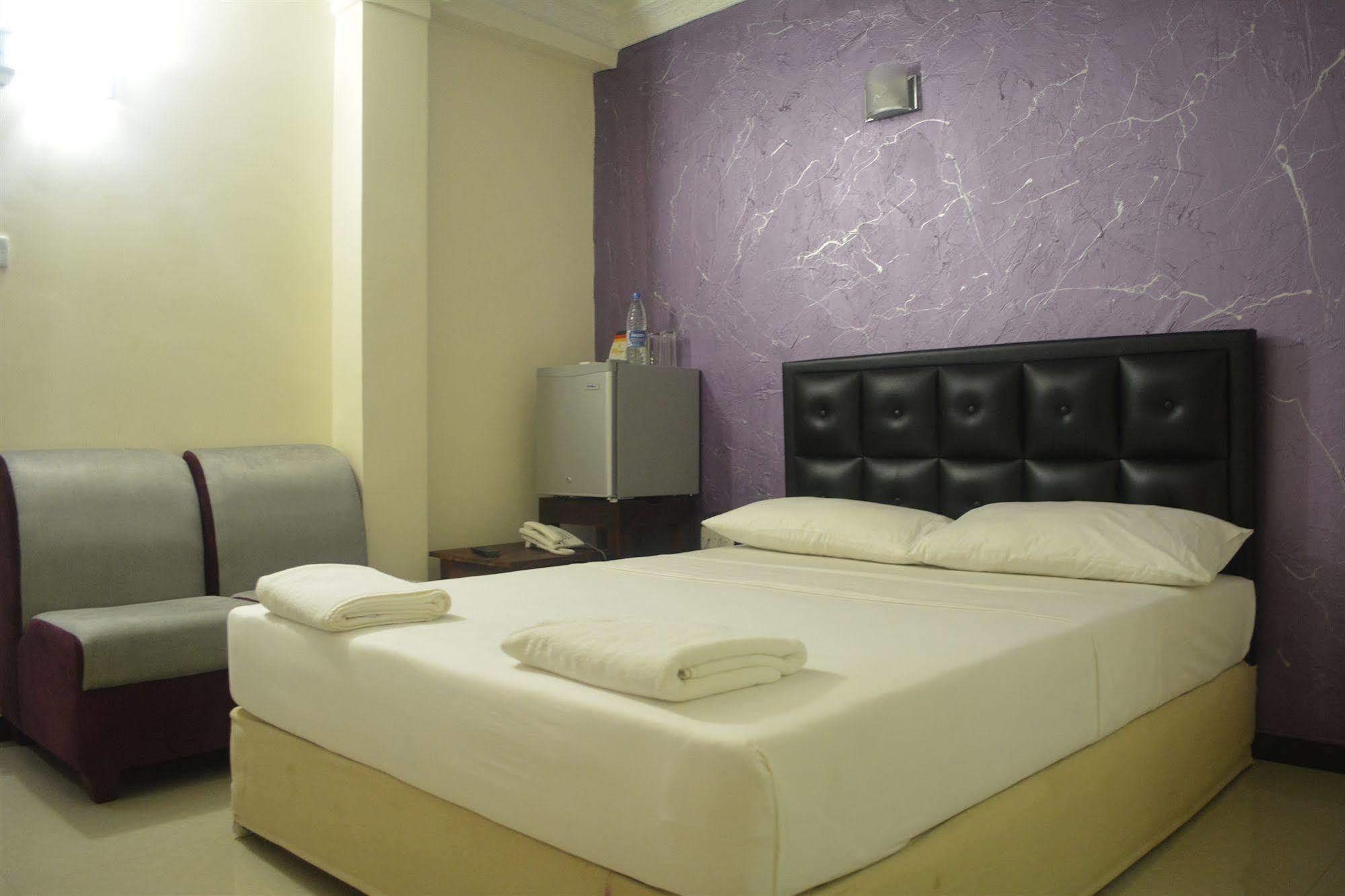 Saasha City Hotel Коломбо Экстерьер фото
